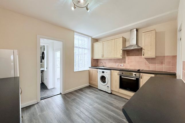 5, Pier Road, Great Yarmouth photo 3