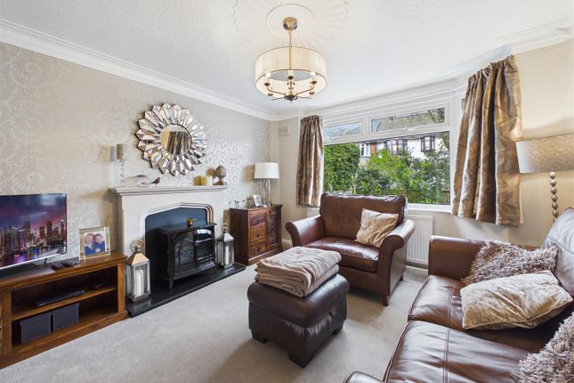 25, Norton Park Drive, Sheffield photo 2