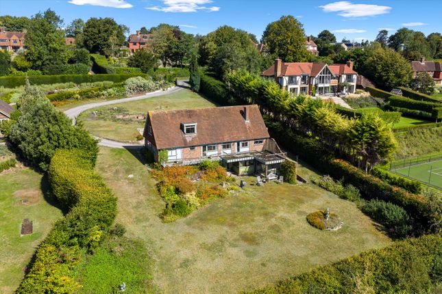 8, Longdown Road, Guildford photo 4