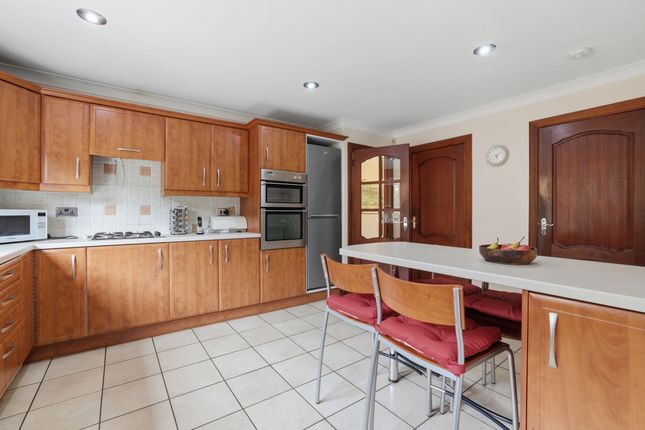 16 Abbots Moss Drive, Falkirk photo 4