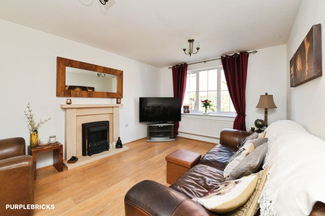 30, Jovian Way, Colchester photo 4