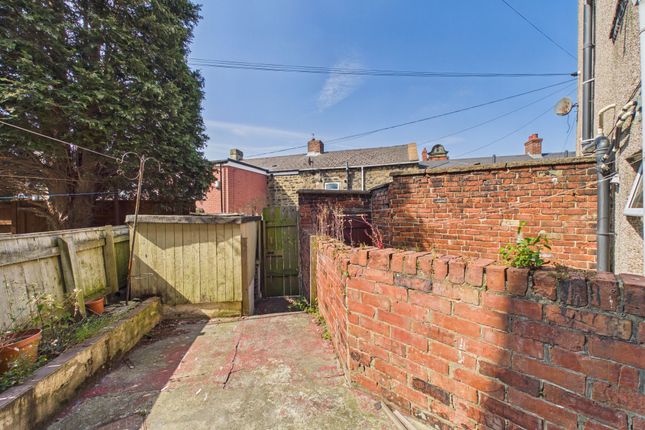 8 Fullerton Place, Gateshead photo 4