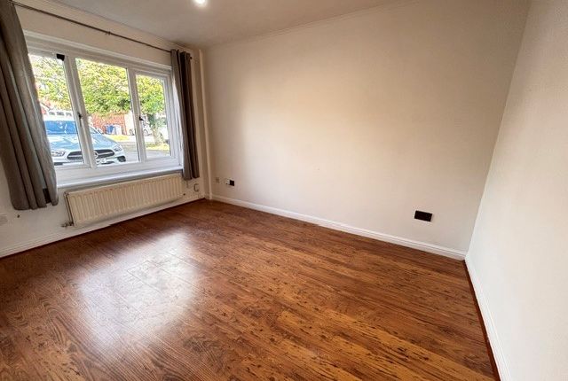 11, Kennet Drive, Preston photo 2