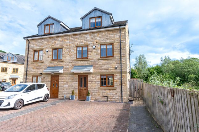 Thumbnail Town house for sale in Berry Close, Baildon, Shipley, West Yorkshire