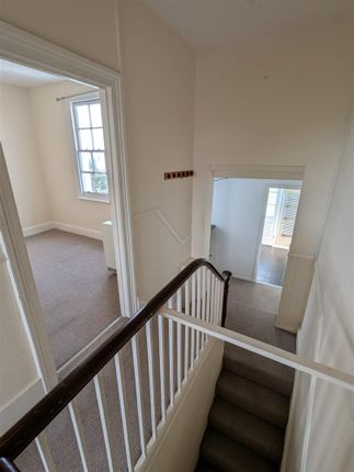 Flat 3, 15, Clifton Street, Brighton photo 3