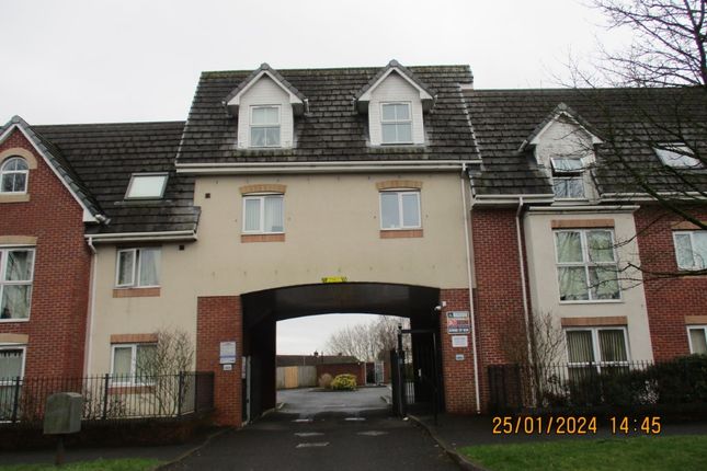 Flat for sale in Whalley Road, Middleton, Manchester