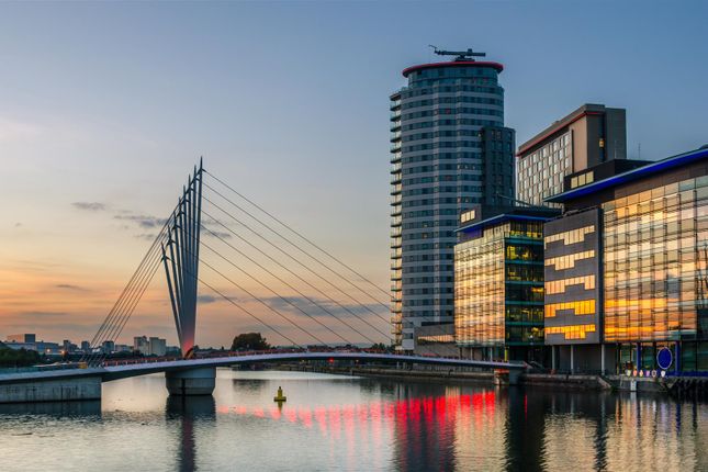 Thumbnail Flat for sale in The Heart, Mediacity UK, Salford Quays
