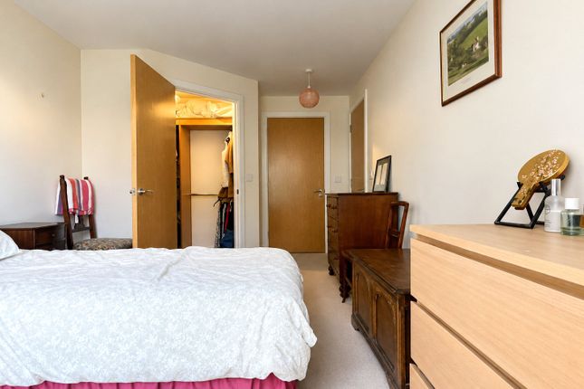 1 Queen Elizabeth Place,, Orchard Lane, Hampshire photo 4