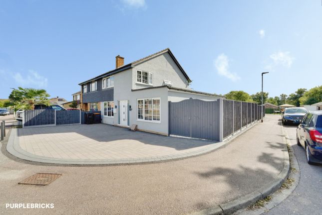 28, Ormesby Way, Bedford photo 4