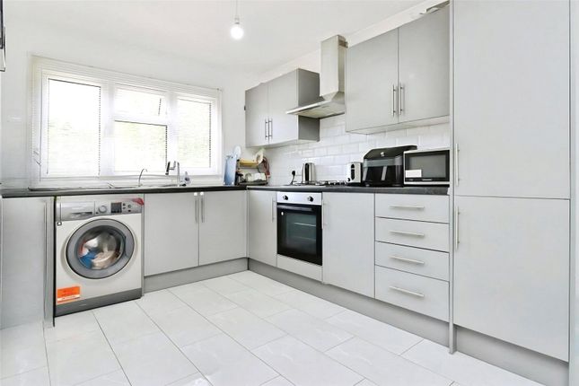 70, Farm Lodge Grove, Shropshire photo 2