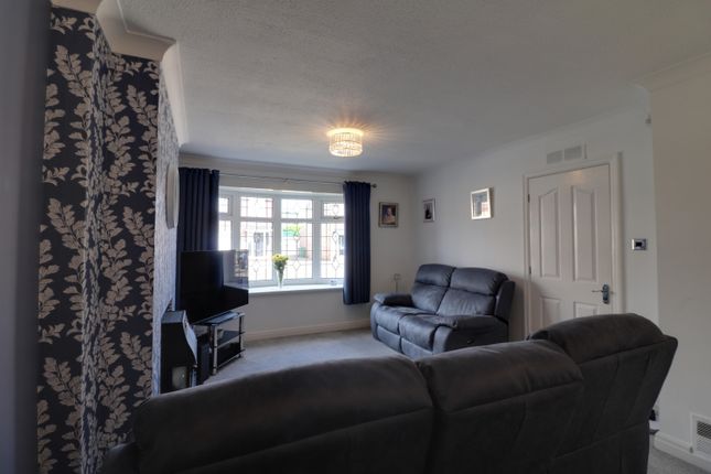 15, SPRINGDALE CLOSE, HULL photo 4