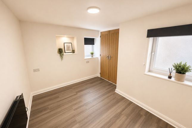 8C Swindon Street, Highworth, Wiltshire photo 4