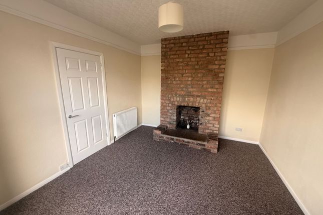 58 Thrumpton Lane, Retford photo 2