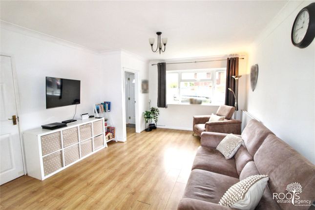 15, Mill Reef Close, Berkshire photo 4