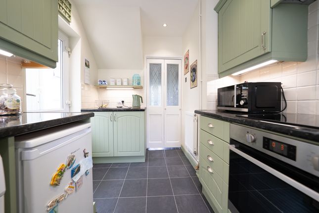 112 New Romney Crescent, Leicester photo 4