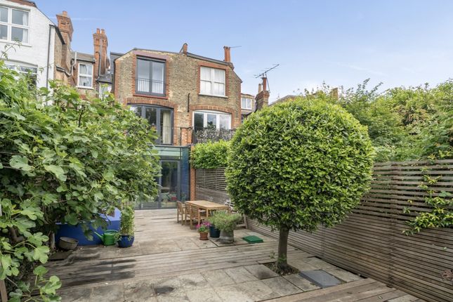 14, Hillfield Park, London photo 4