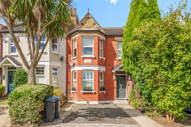 Thumbnail Flat for sale in Hoppers Road, Winchmore Hill, London