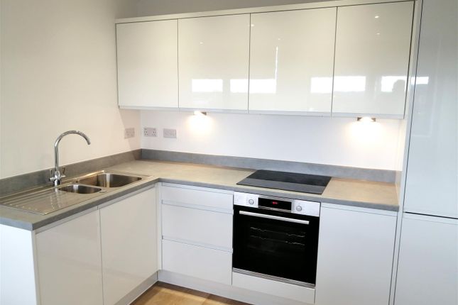 603 Alexander House, Talbot Road, Manchester photo 2