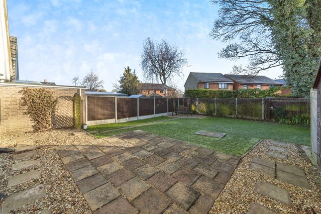 Detached house for sale in Ashworth Close, Newark