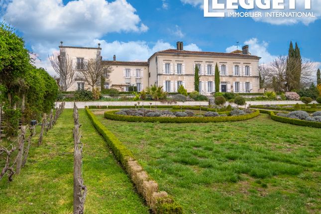 Thumbnail Villa for sale in Dompierre-Sur-Charente, Charente-Maritime, Nouvelle-Aquitaine