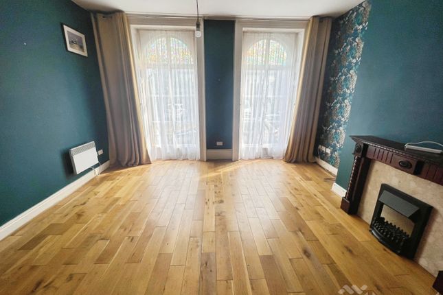 Flat 2, 6 Oak Terrace, Beech Street, Liverpool photo 2
