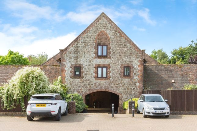 Thumbnail Maisonette for sale in Somerfield Barn Court, Main Road, Ashford, Kent