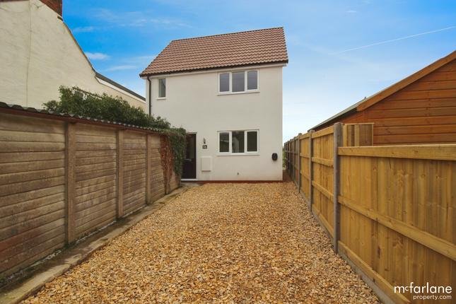 Detached house to rent in Spital Lane, Cricklade, Swindon