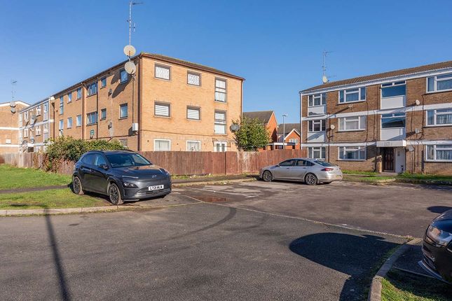 Flat for sale in Cypress House, Eden Close, Langley