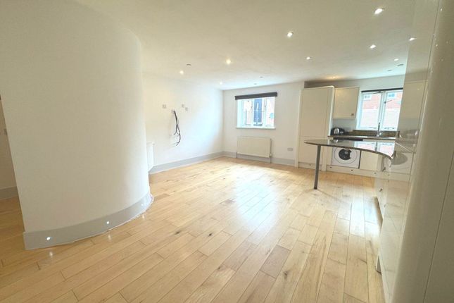 Flat for sale in Sheraday Mews, Billericay