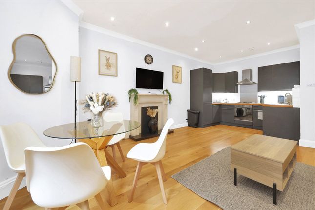A, 4, Southwell Gardens, London photo 2
