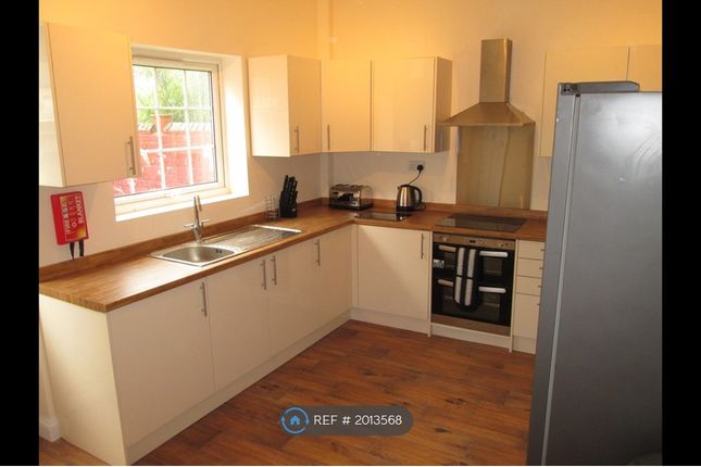 Room to rent in Main Street, Doncaster