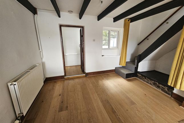 9, The Square, Yelverton photo 4
