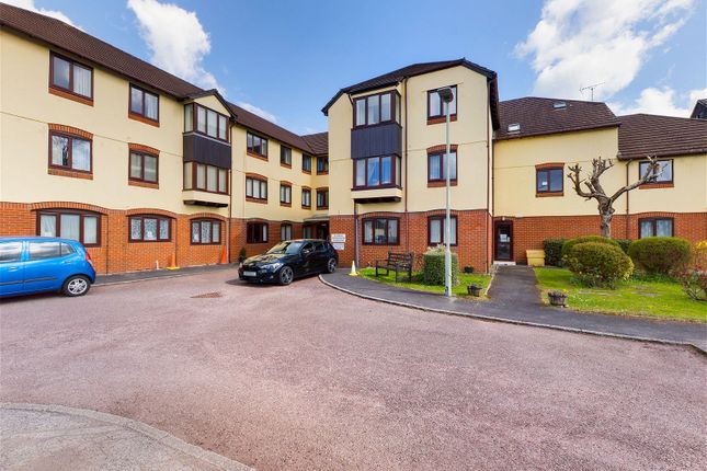 Thumbnail Flat for sale in Hameldown Way, Newton Abbot