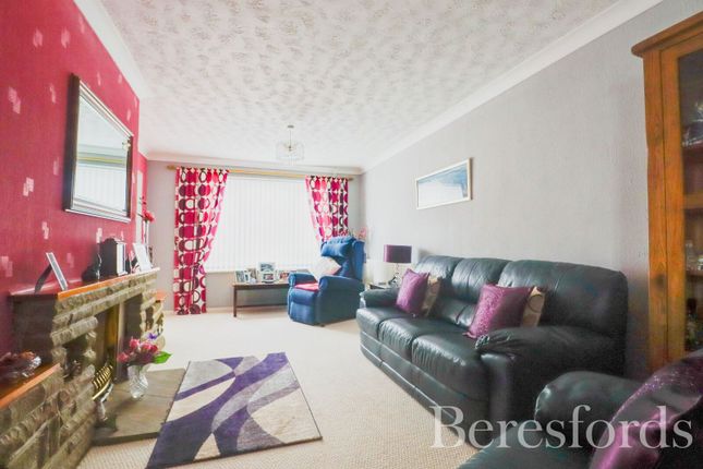 6, Grampian Grove, Essex photo 3