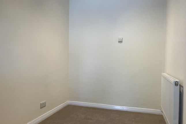 7 Conway Drive, Shrewsbury photo 3