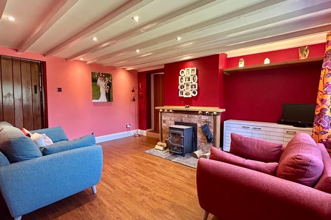 15, Cherrington, Newport photo 3