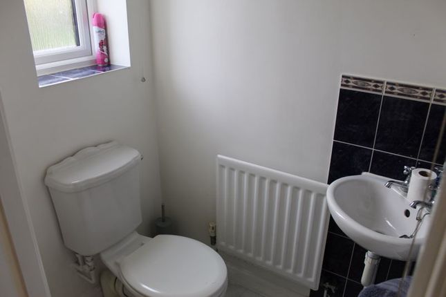 2, Yealm Close, Didcot photo 4