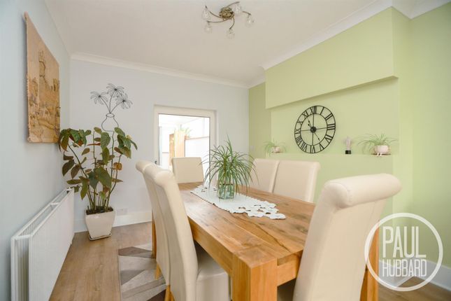 169, Clapham Road North, Lowestoft photo 4