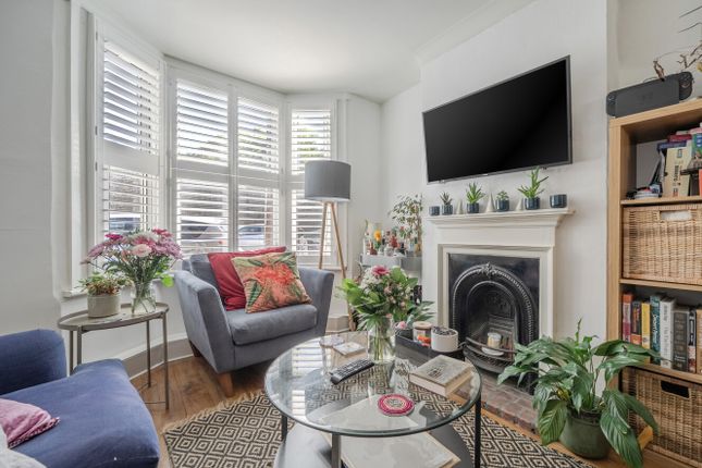 12, Robson Road, London photo 4