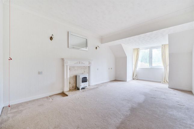 Flat 27 McKernan Court, High Street, Sandhurst photo 2