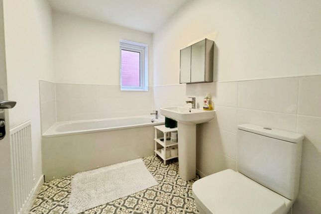 Main Bathroom