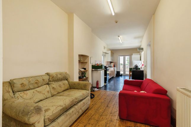 593, Gloucester Road, Bristol photo 3