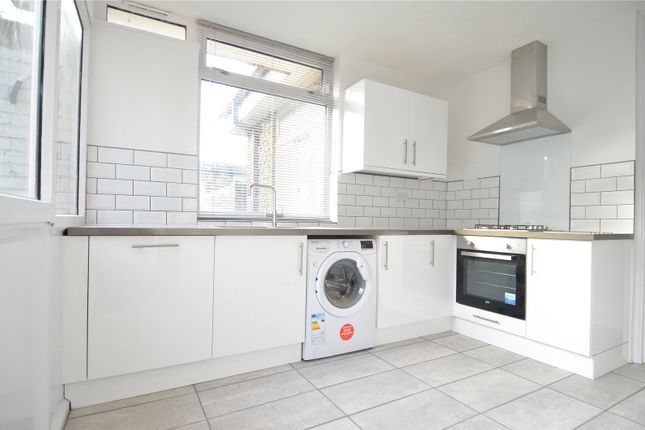 Thumbnail Bungalow to rent in Oborne Close, Herne Hill, London