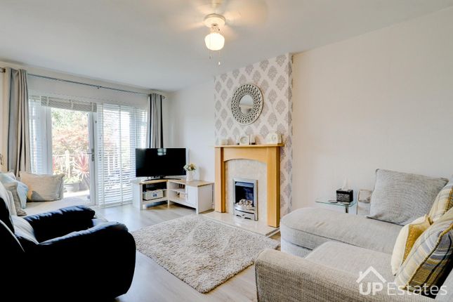 44, Abbeydale Close, Coventry photo 2