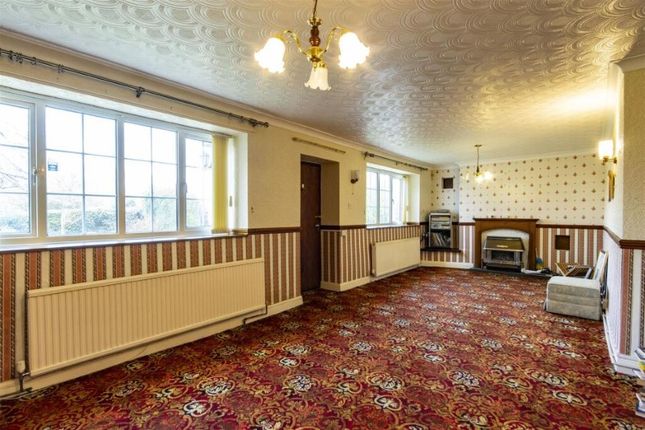 119 The Hill, Glapwell, Chesterfield photo 2