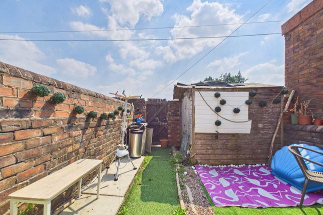 24, Boardmans Lane, St Helens photo 2