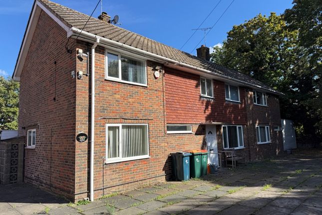 6 Bedroom Detached in RH11 0AQ