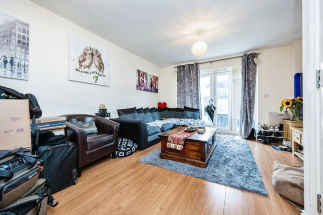29, Whittingham Avenue, AYLESBURY photo 3