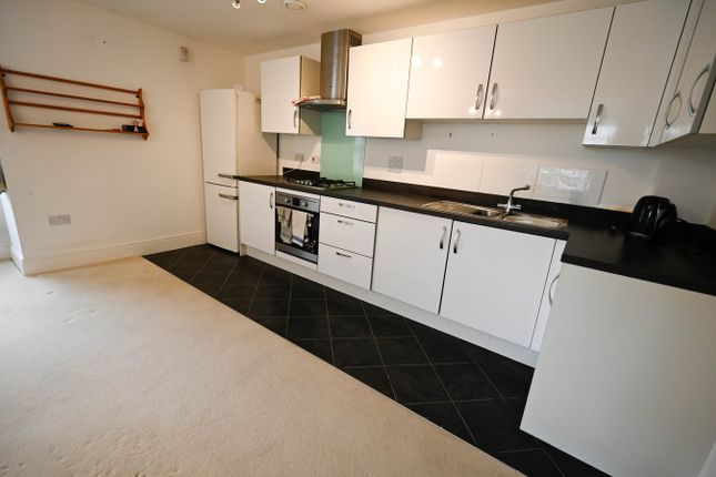 85, Pottle Walk, Wimborne photo 3