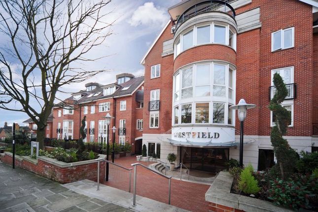 Flat to rent in Westfield, Kidderpore Avenue, Hampstead, London